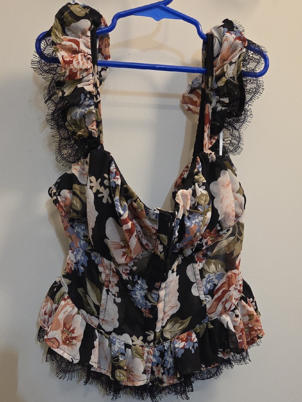 Lulu's Black Floral Lace-Trim Peplum Bustier (A104)